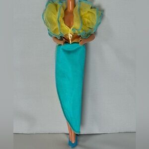 Barbie "Twice As Nice" Reversible Fashion #4828